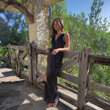 Elaine - Elegant sleeveless evening dress with open back