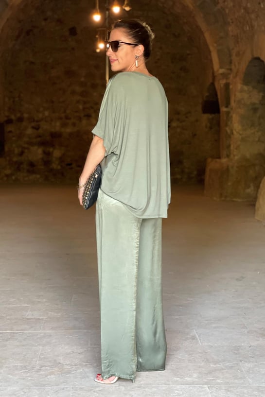 Brittany - Satin Elegance Set