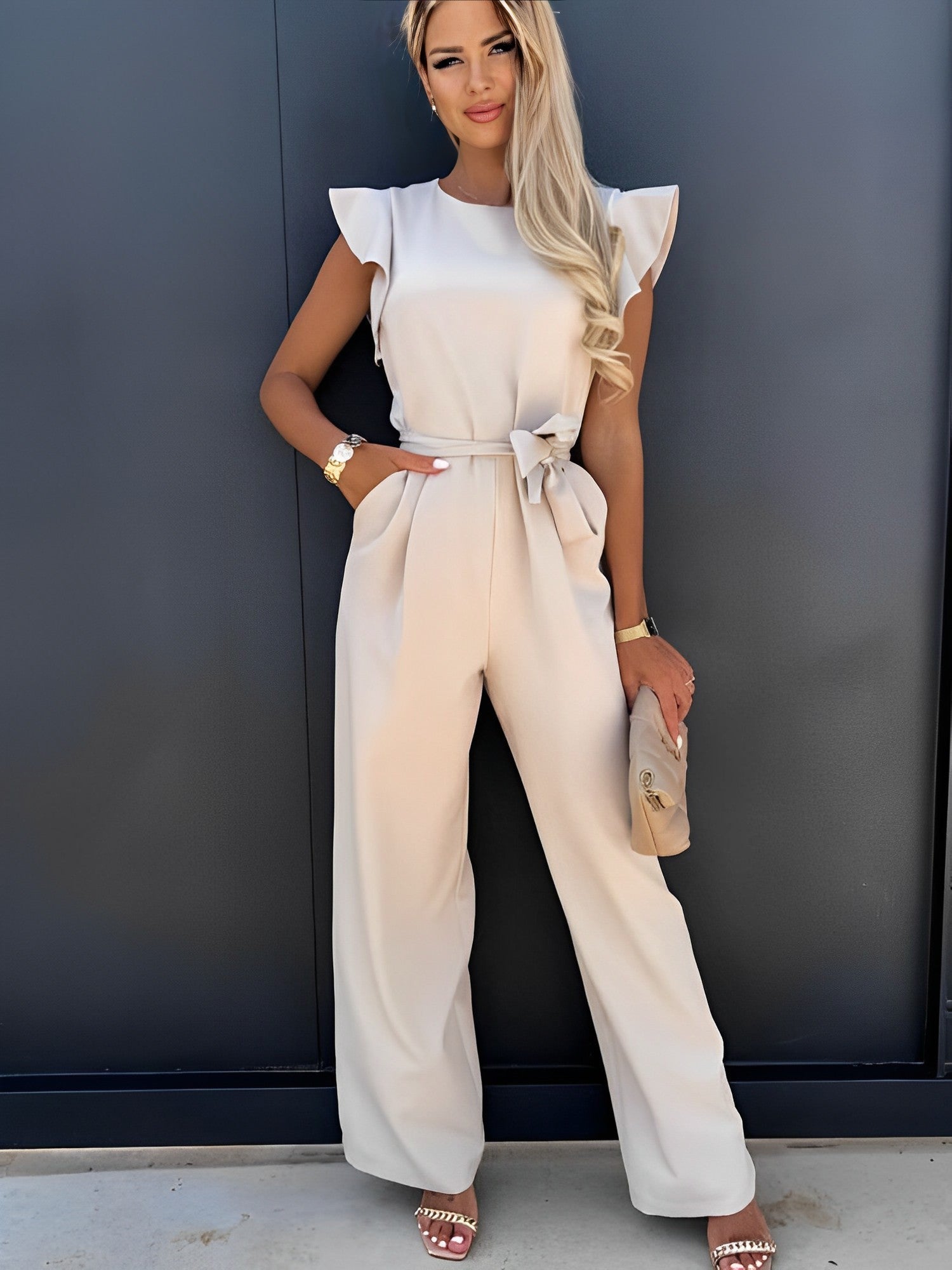 Veronica - Jumpsuit with Belt and Ruffles